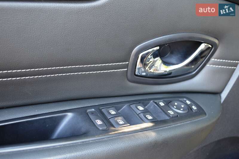 Минивэн Renault Scenic 2013 в Одессе