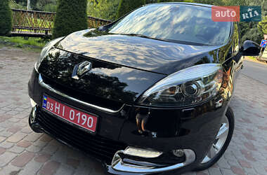 Минивэн Renault Scenic 2013 в 