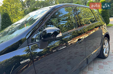 Минивэн Renault Scenic 2013 в 
