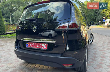 Минивэн Renault Scenic 2013 в 