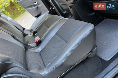 Минивэн Renault Scenic 2013 в 