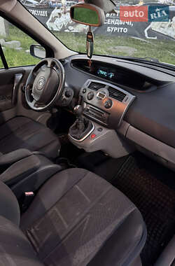 Минивэн Renault Scenic 2005 в 