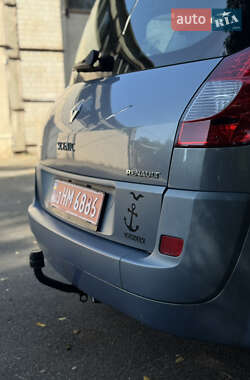 Минивэн Renault Scenic 2007 в 