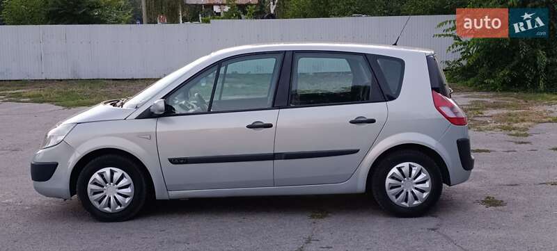 Мінівен Renault Scenic 2005 в Жовтих Водах
