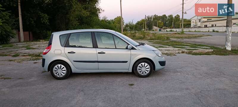 Мінівен Renault Scenic 2005 в Жовтих Водах