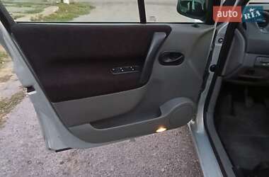 Минивэн Renault Scenic 2005 в 