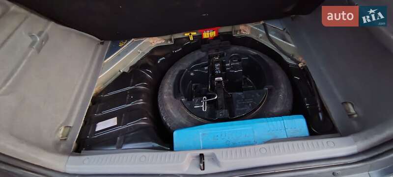 Мінівен Renault Scenic 2005 в Жовтих Водах