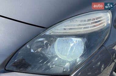 Минивэн Renault Scenic 2010 в 