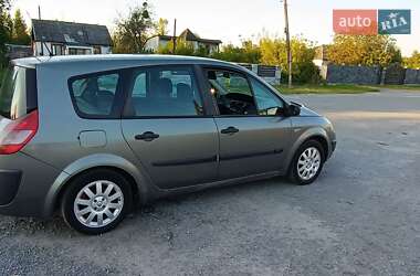 Минивэн Renault Scenic 2004 в 