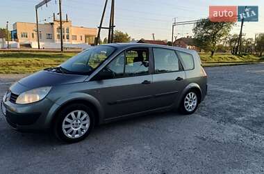 Минивэн Renault Scenic 2004 в 