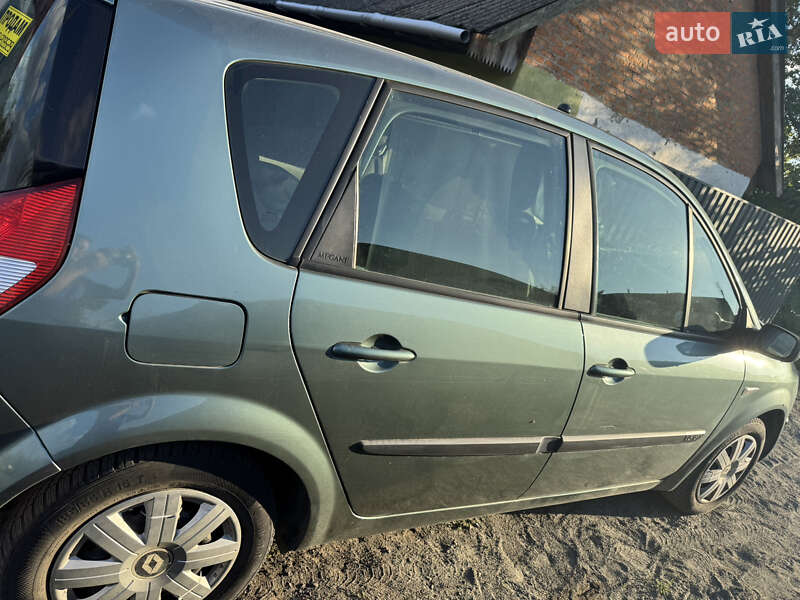 Минивэн Renault Scenic 2006 в Житомире