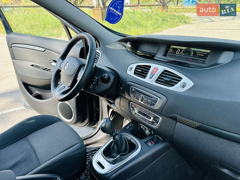 Минивэн Renault Scenic 2009 в Харькове