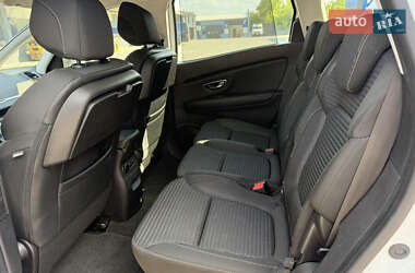 Минивэн Renault Scenic 2019 в 