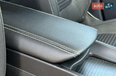 Минивэн Renault Scenic 2019 в 