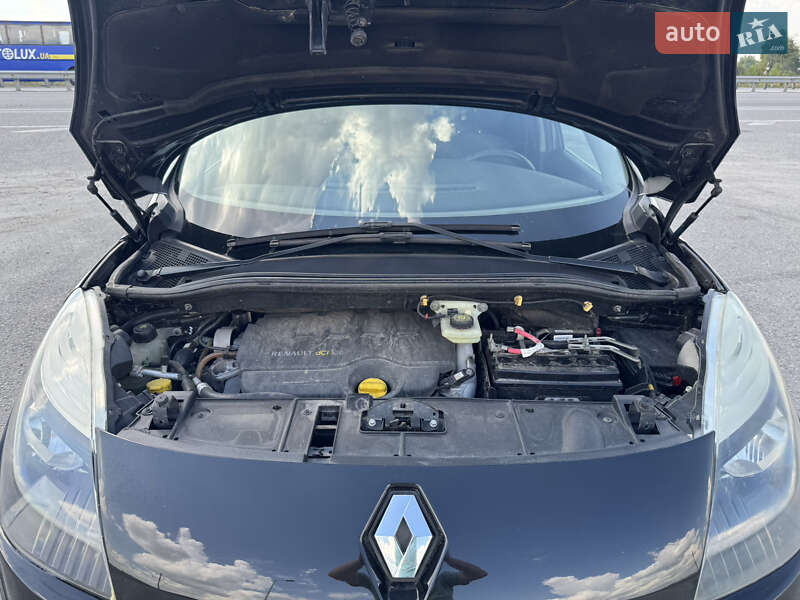 Минивэн Renault Scenic 2010 в Киеве