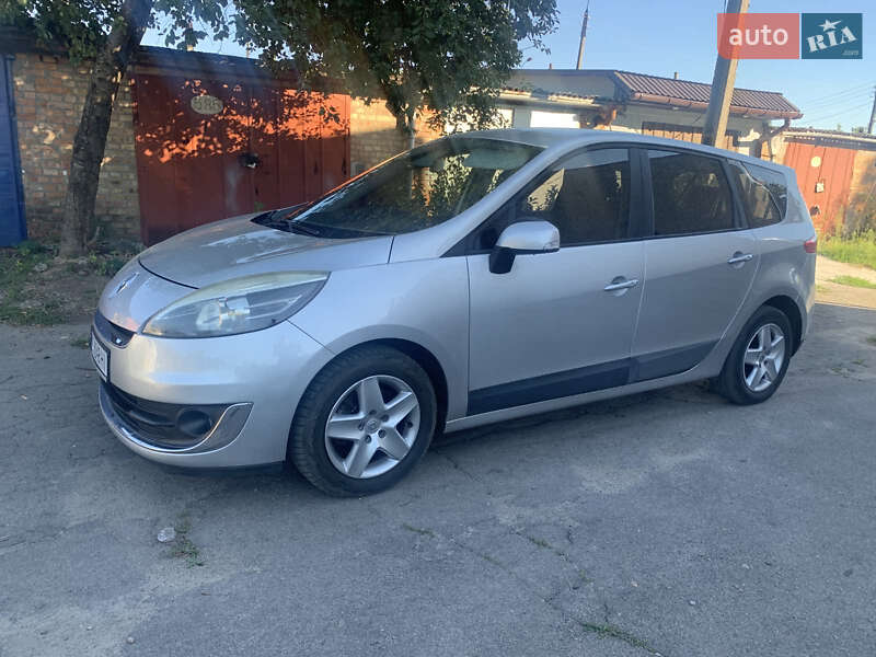 Минивэн Renault Scenic 2012 в Умани