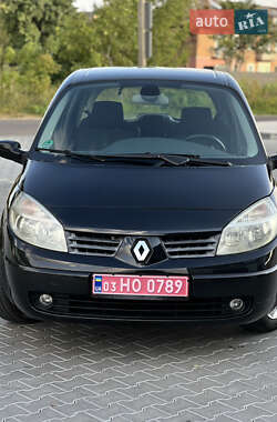 Минивэн Renault Scenic 2004 в 