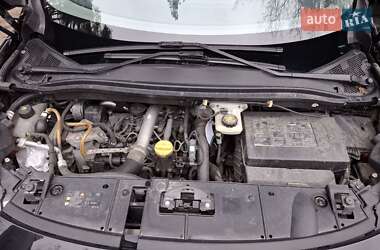 Минивэн Renault Scenic 2011 в 