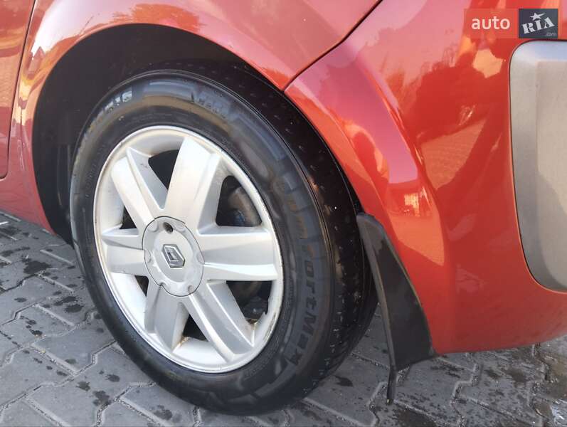 Минивэн Renault Scenic 2004 в Виннице
