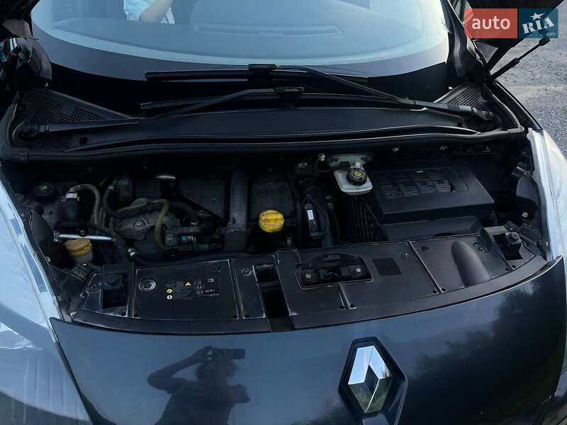 Минивэн Renault Scenic 2010 в Хмельницком