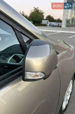 Минивэн Renault Scenic 2013 в 