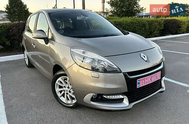 Минивэн Renault Scenic 2013 в 