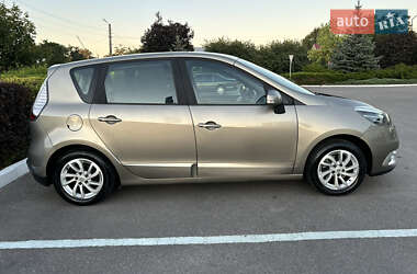 Минивэн Renault Scenic 2013 в 
