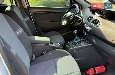 Минивэн Renault Scenic 2013 в 