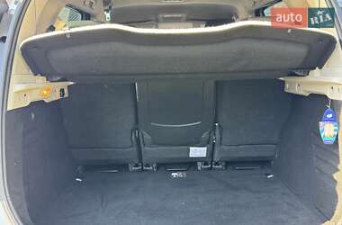 Минивэн Renault Scenic 2013 в 