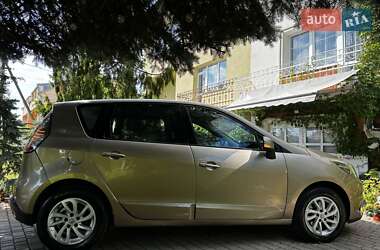 Минивэн Renault Scenic 2014 в 