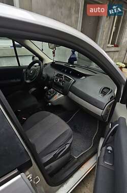 Минивэн Renault Scenic 2006 в 