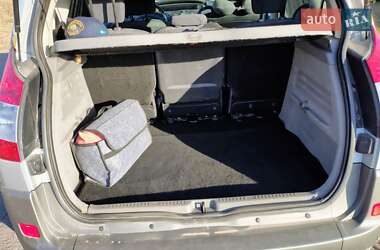Минивэн Renault Scenic 2005 в 
