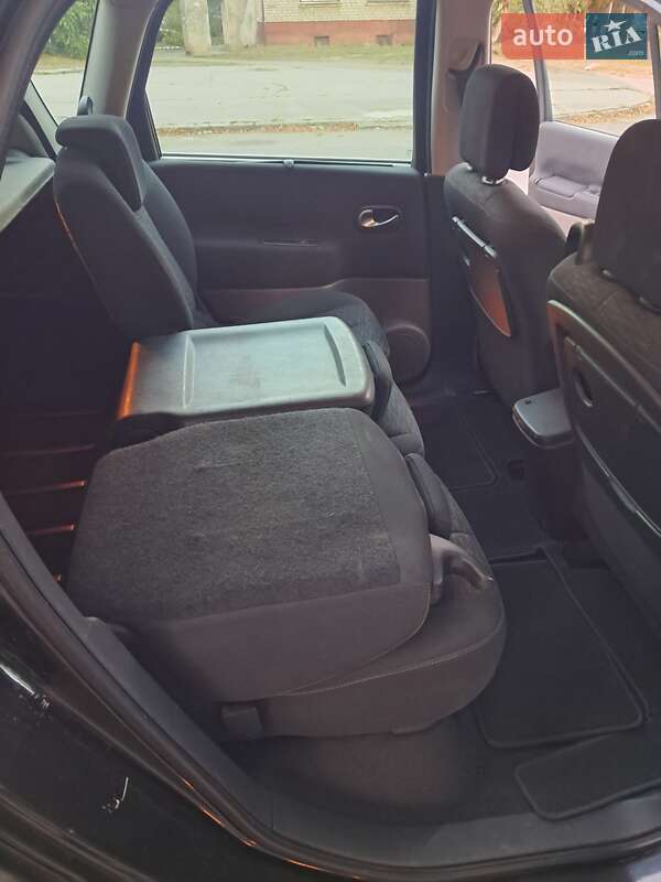 Мінівен Renault Scenic 2007 в Кам'янському фото 24 Мінівен Renault Scenic 2007 в Кам'янському