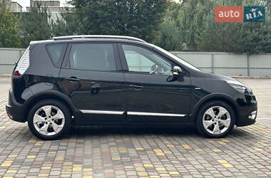 Минивэн Renault Scenic 2013 в 