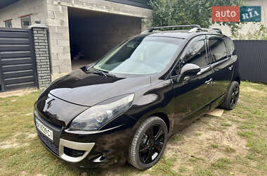 Минивэн Renault Scenic 2010 в Сарнах