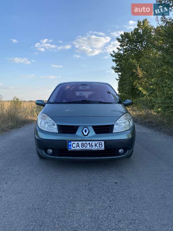 Минивэн Renault Scenic 2004 в Умани