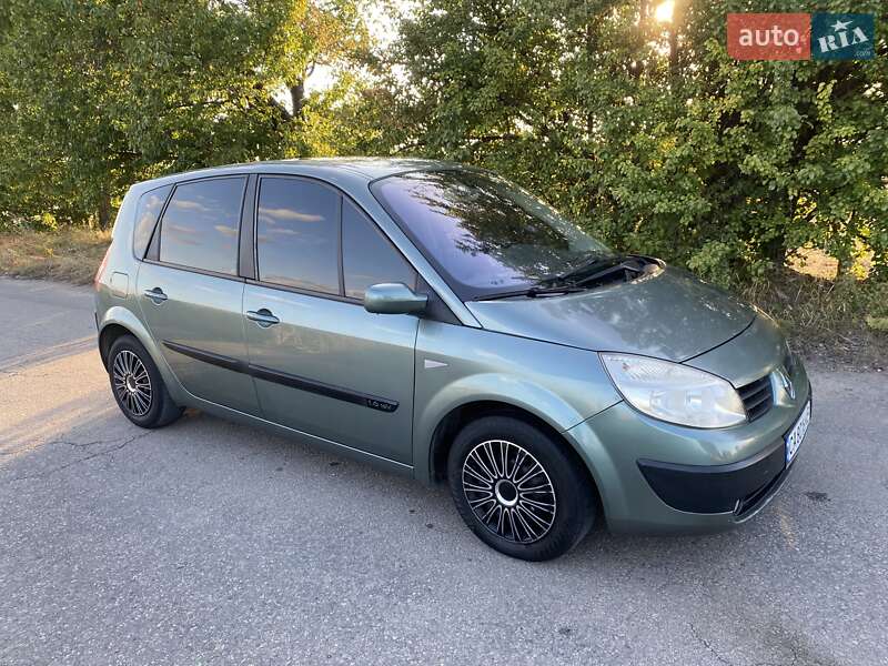 Минивэн Renault Scenic 2004 в Умани