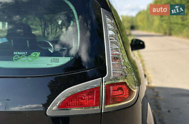 Минивэн Renault Scenic 2014 в 