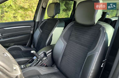 Минивэн Renault Scenic 2014 в 