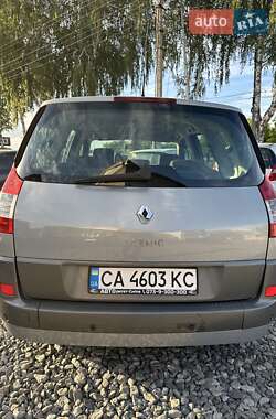 Минивэн Renault Scenic 2005 в 