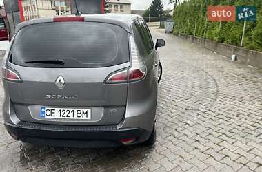 Минивэн Renault Scenic 2012 в 