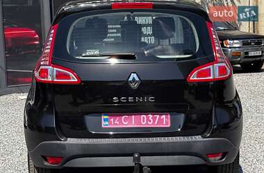 Минивэн Renault Scenic 2009 в 