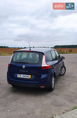 Минивэн Renault Scenic 2009 в 