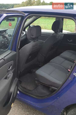Минивэн Renault Scenic 2009 в 