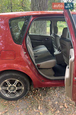 Минивэн Renault Scenic 2005 в 