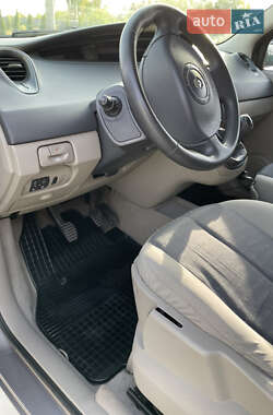 Минивэн Renault Scenic 2005 в 