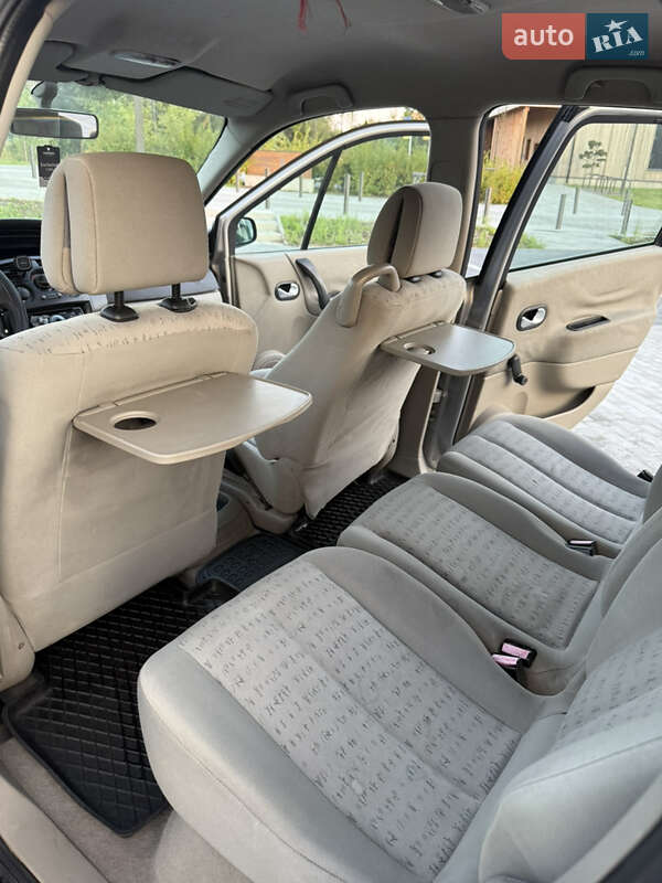 Минивэн Renault Scenic 2003 в Львове