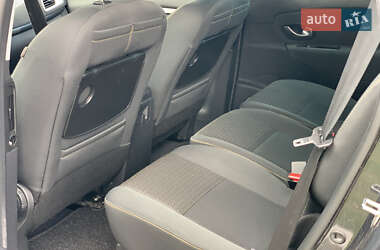 Минивэн Renault Scenic 2010 в 