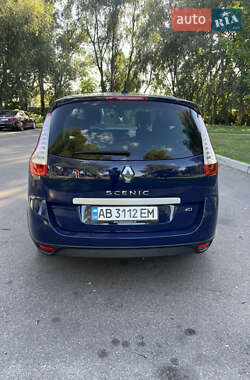 Минивэн Renault Scenic 2011 в 