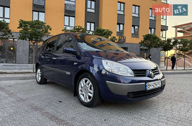 Минивэн Renault Scenic 2005 в 